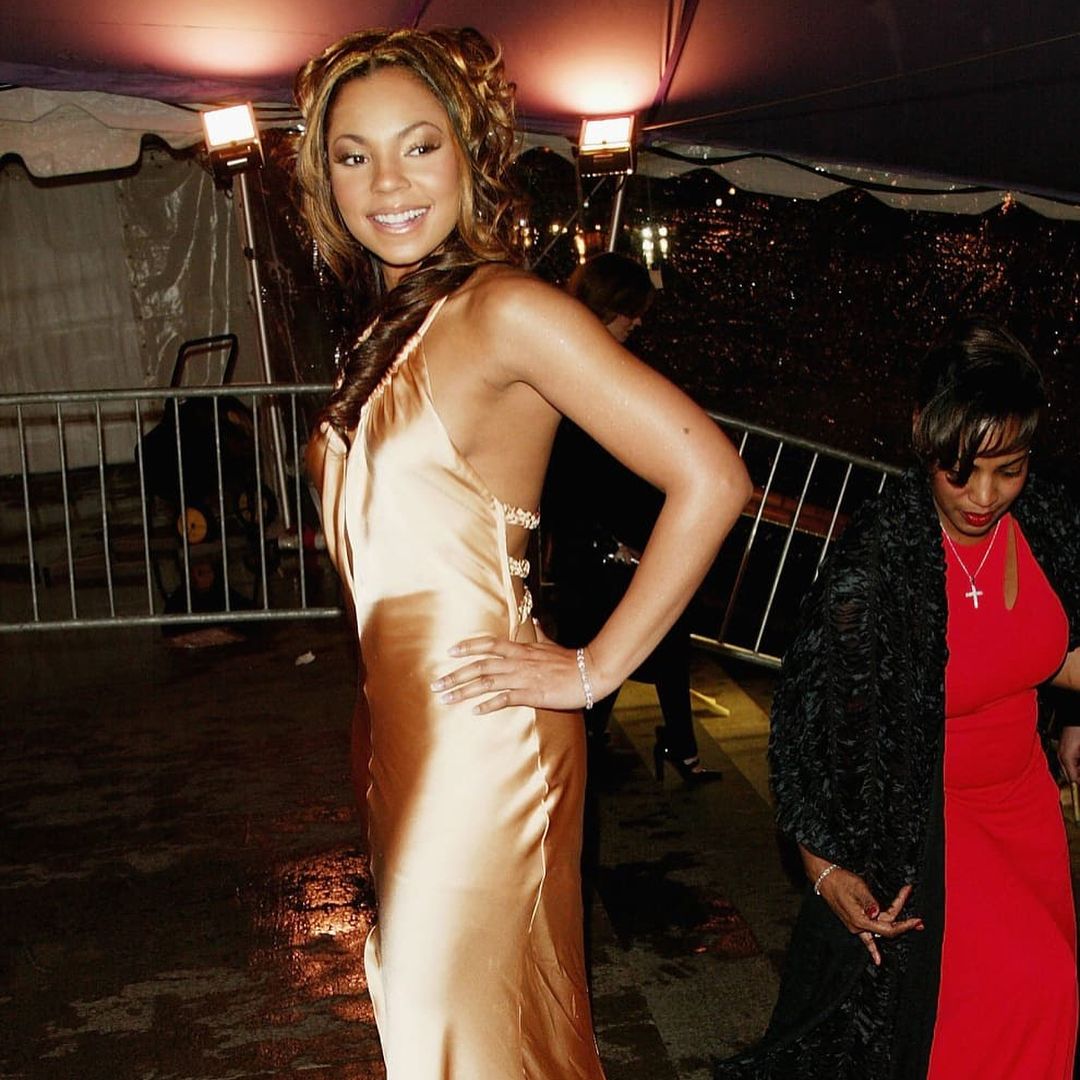 gold halter gown ashanti 2000s fashion