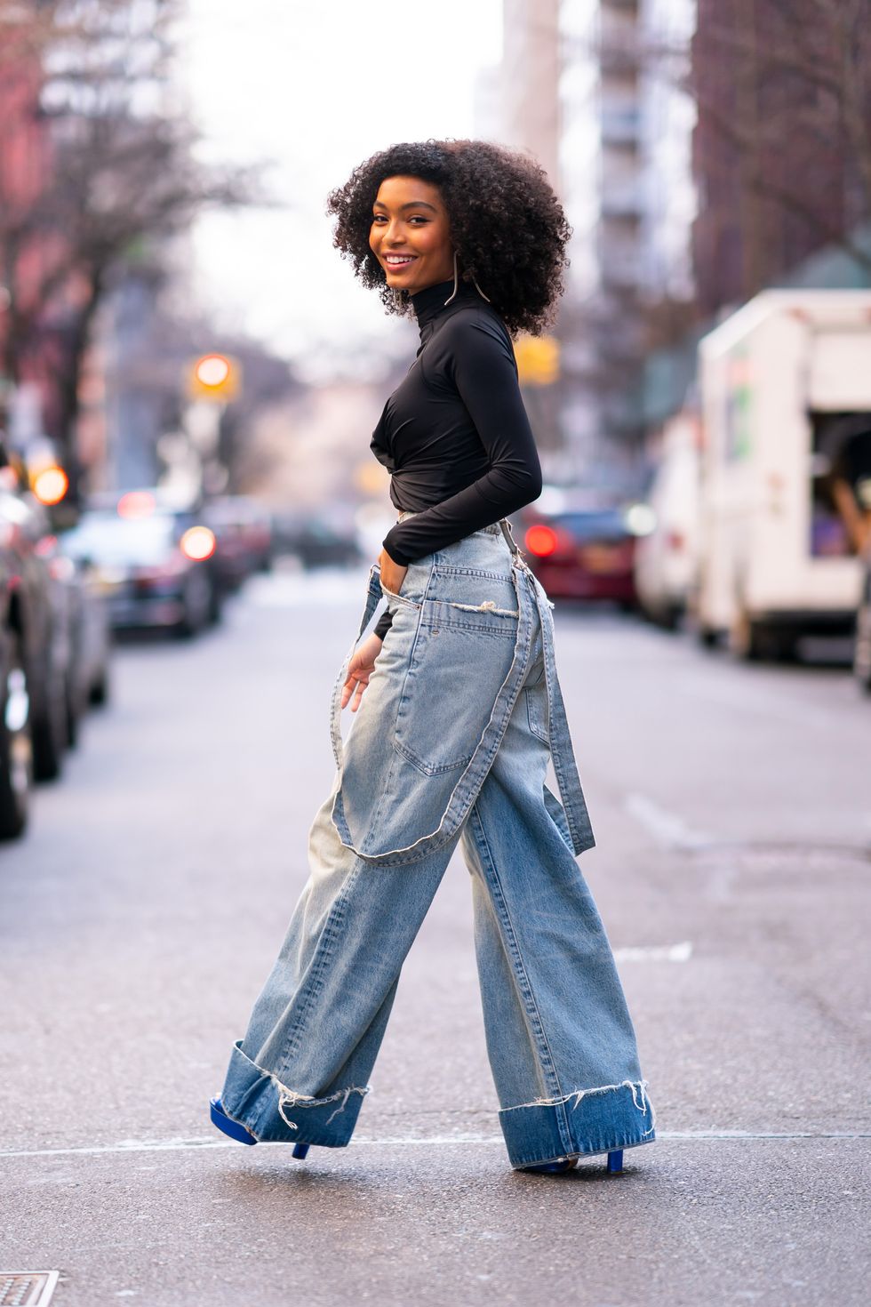 Jeans outfits, a harmonious combination of denim jacket and jeans, has emerged as a fashion-forward statement that marries casual comfort with a polished aesthetic.