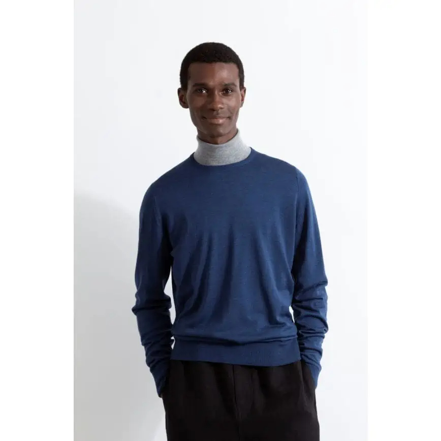 Best sweaters 2022, selecting the perfect sweater involves a careful consideration of multiple factors to ensure both style and functionality.