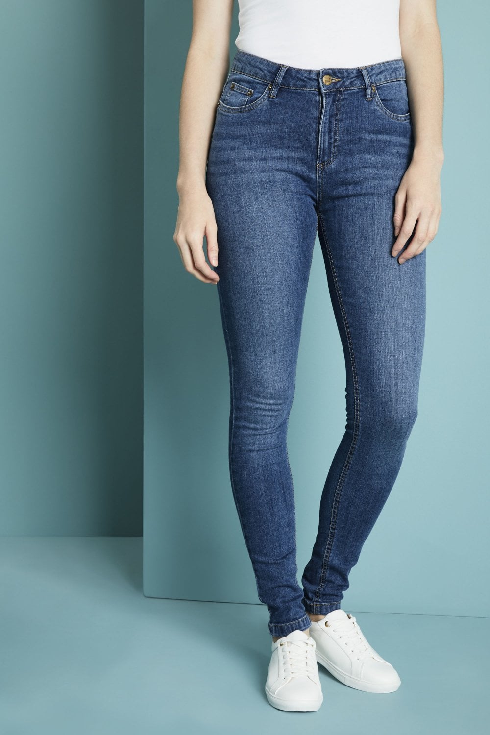 Womens blue jeans are a quintessential item in every woman's wardrobe, offering versatility, comfort, and durability.