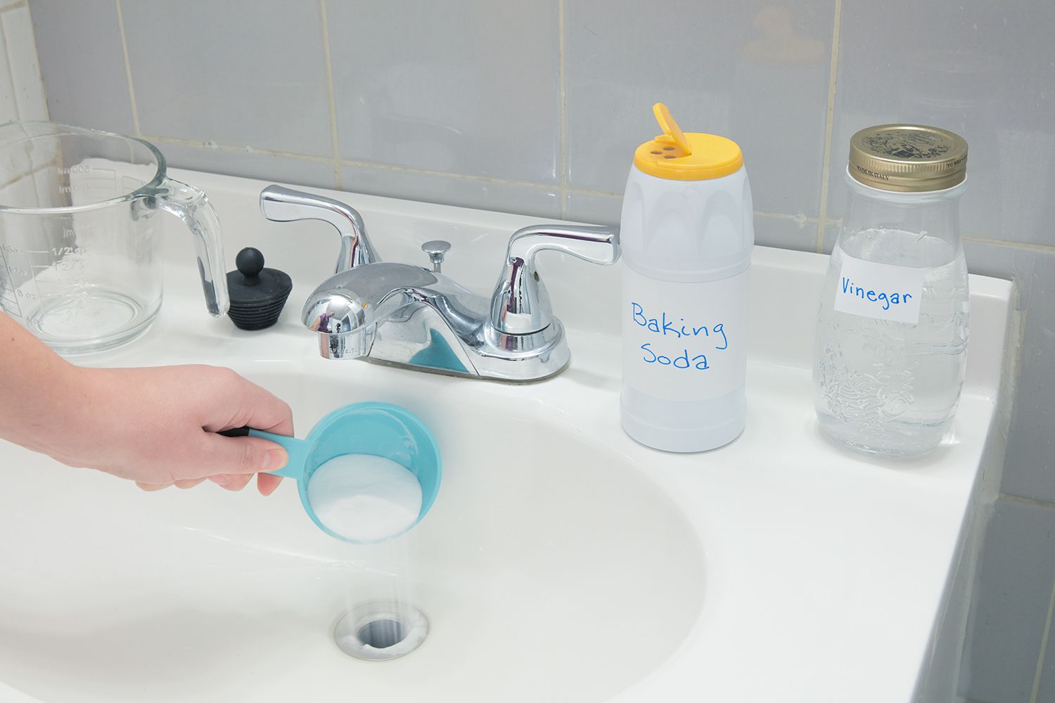 how to clean a sink drain