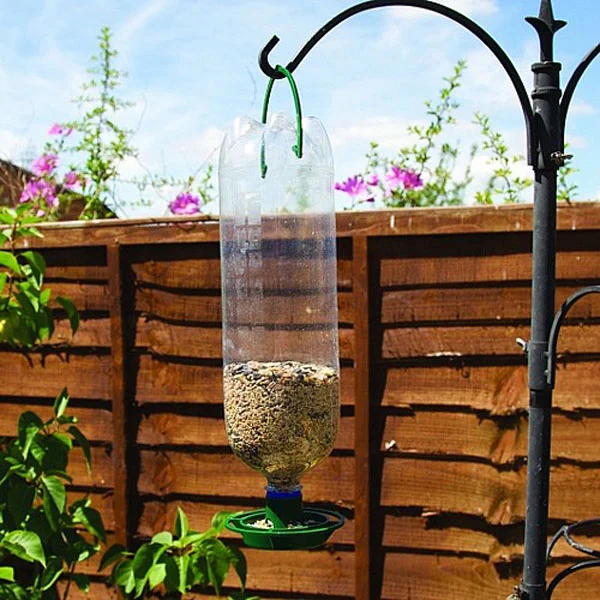 water bottle bird feeder