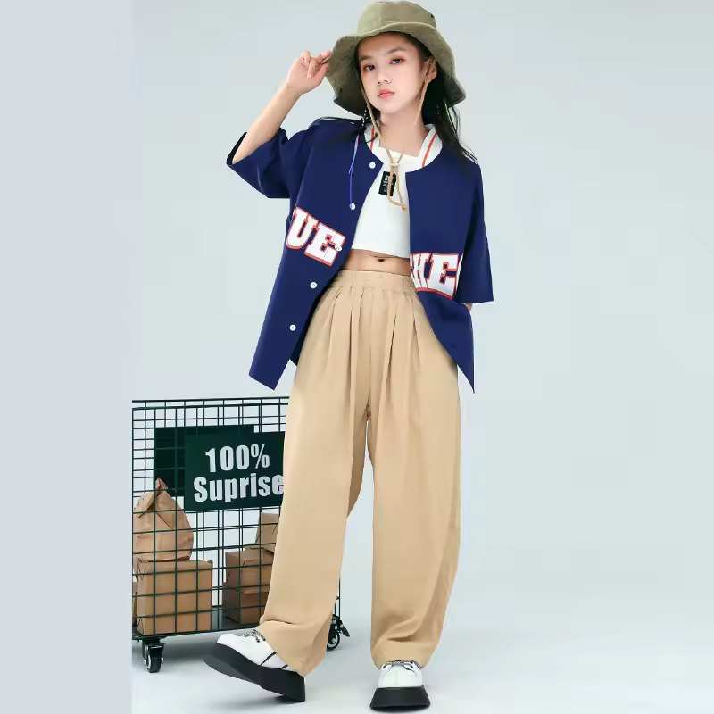 khaki pants