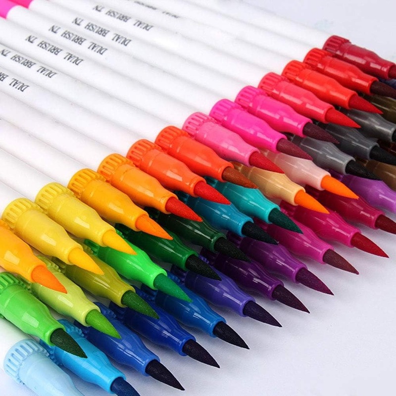 Color pens for art