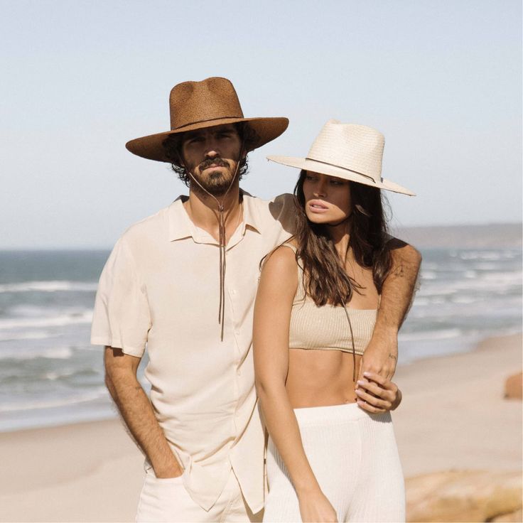 straw beach hat