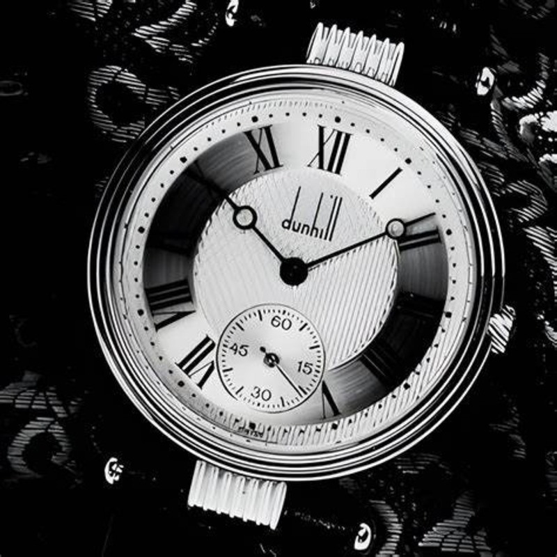 Mechanical dress watch