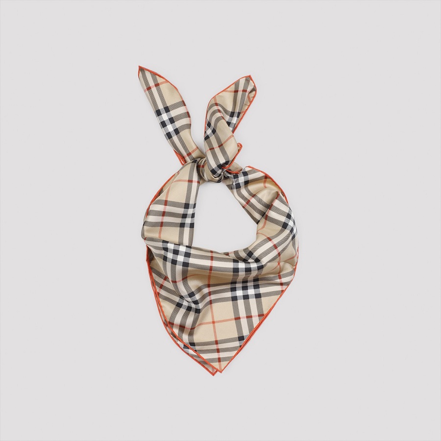 Burberry Scarf Silk