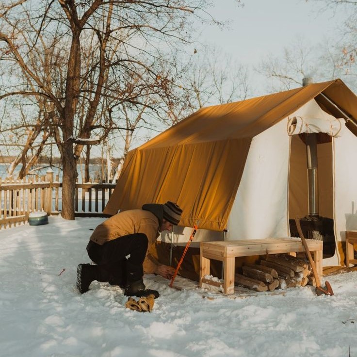 how to stay warm in a tent