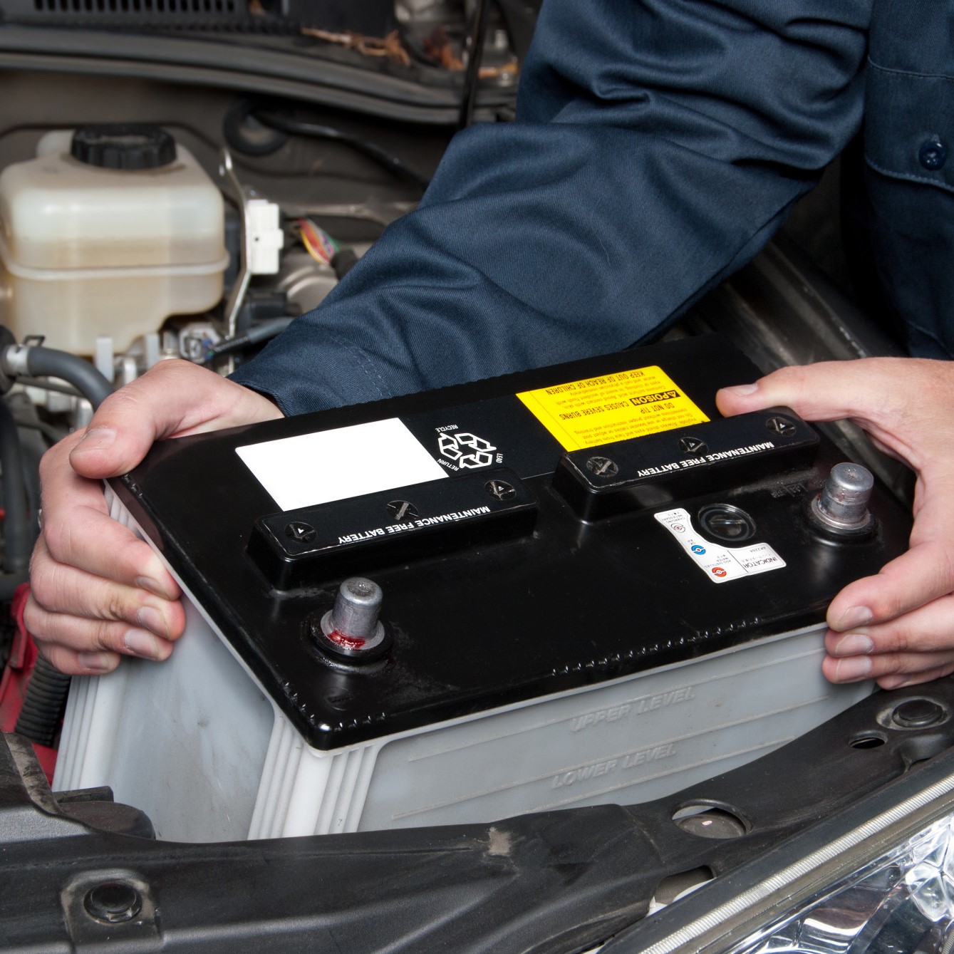how to replace car battery