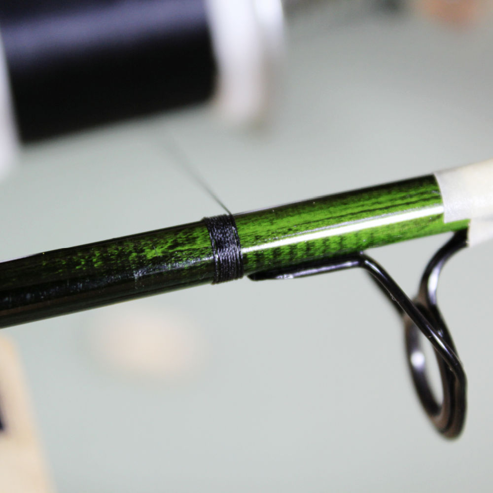 thread a fishing rod