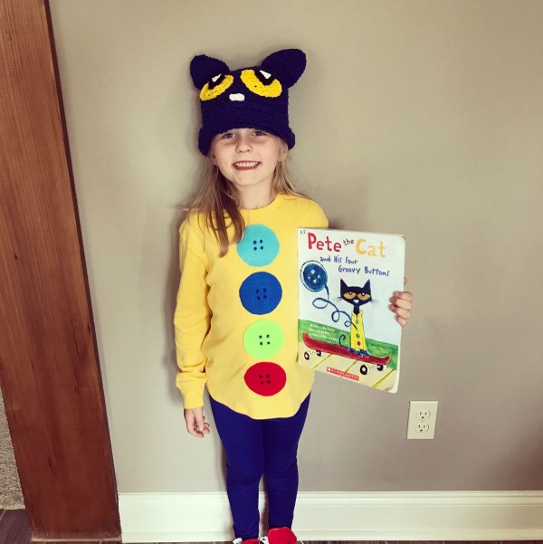 pete the cat costume diy