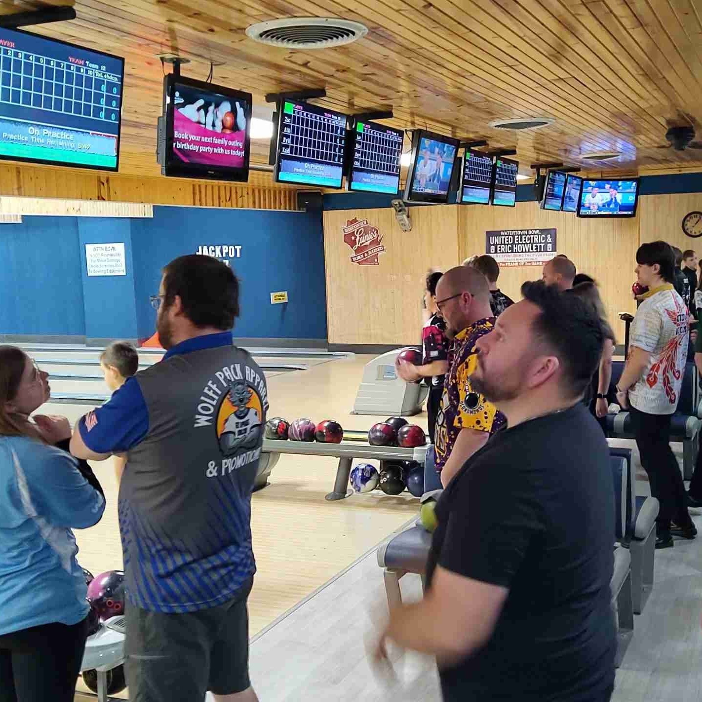 adult bowling