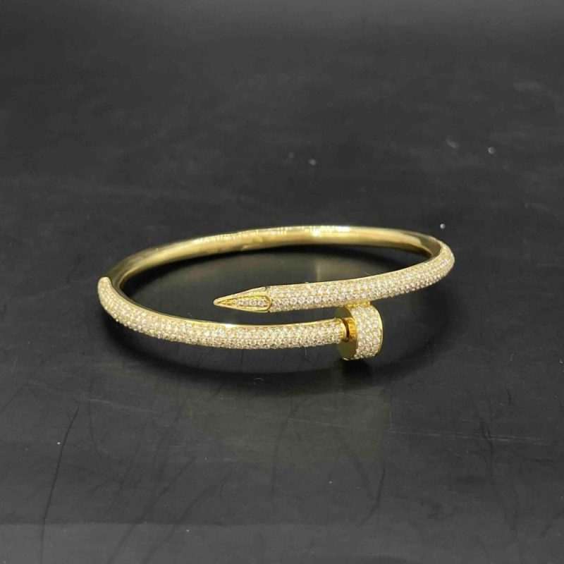 nail bangle