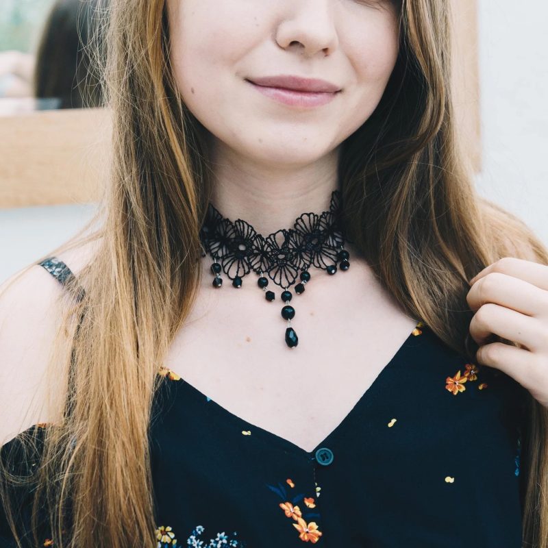 crystal choker