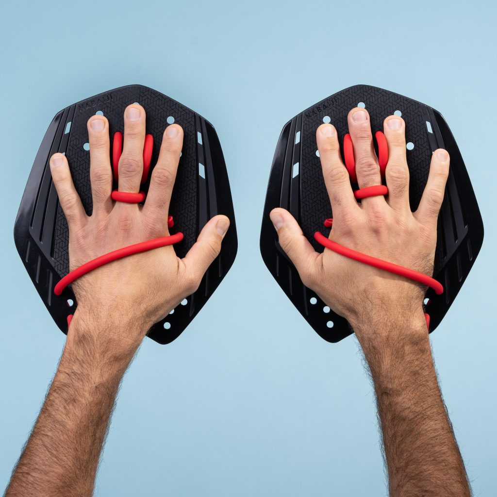 swimming hand paddles