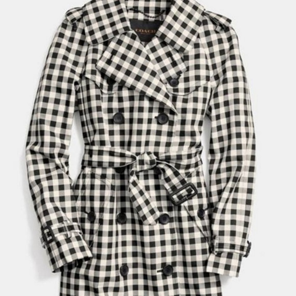 Black and White Trench Coat: Top Trends and Designs to Consider