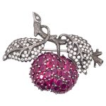 apple brooch
