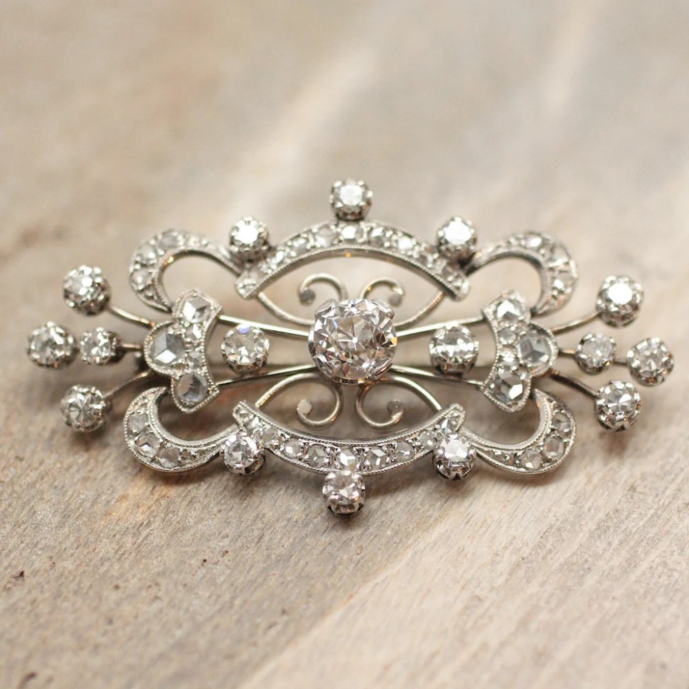 brooch