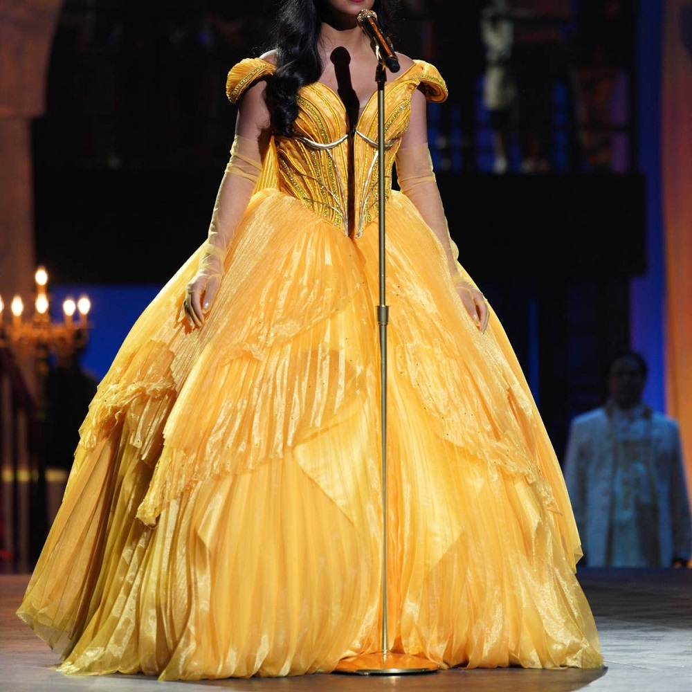 yellow dress