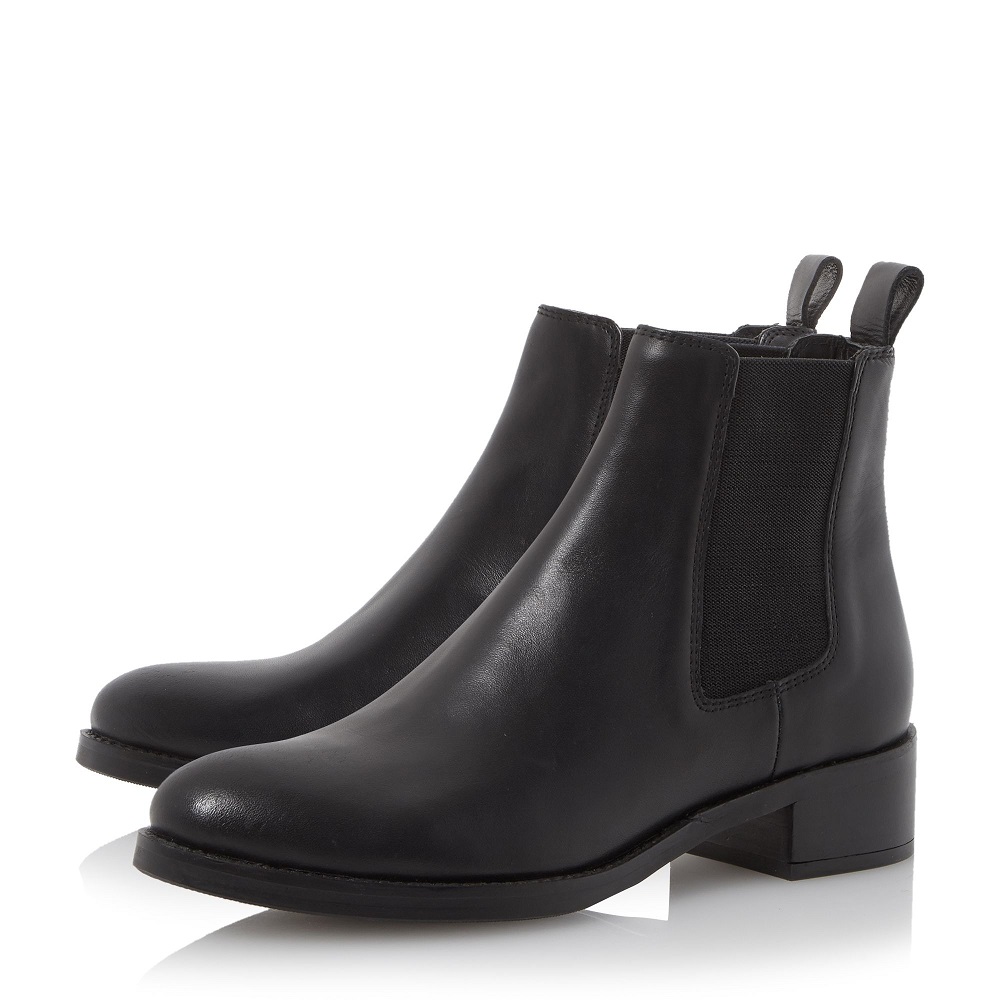 chelsea boots