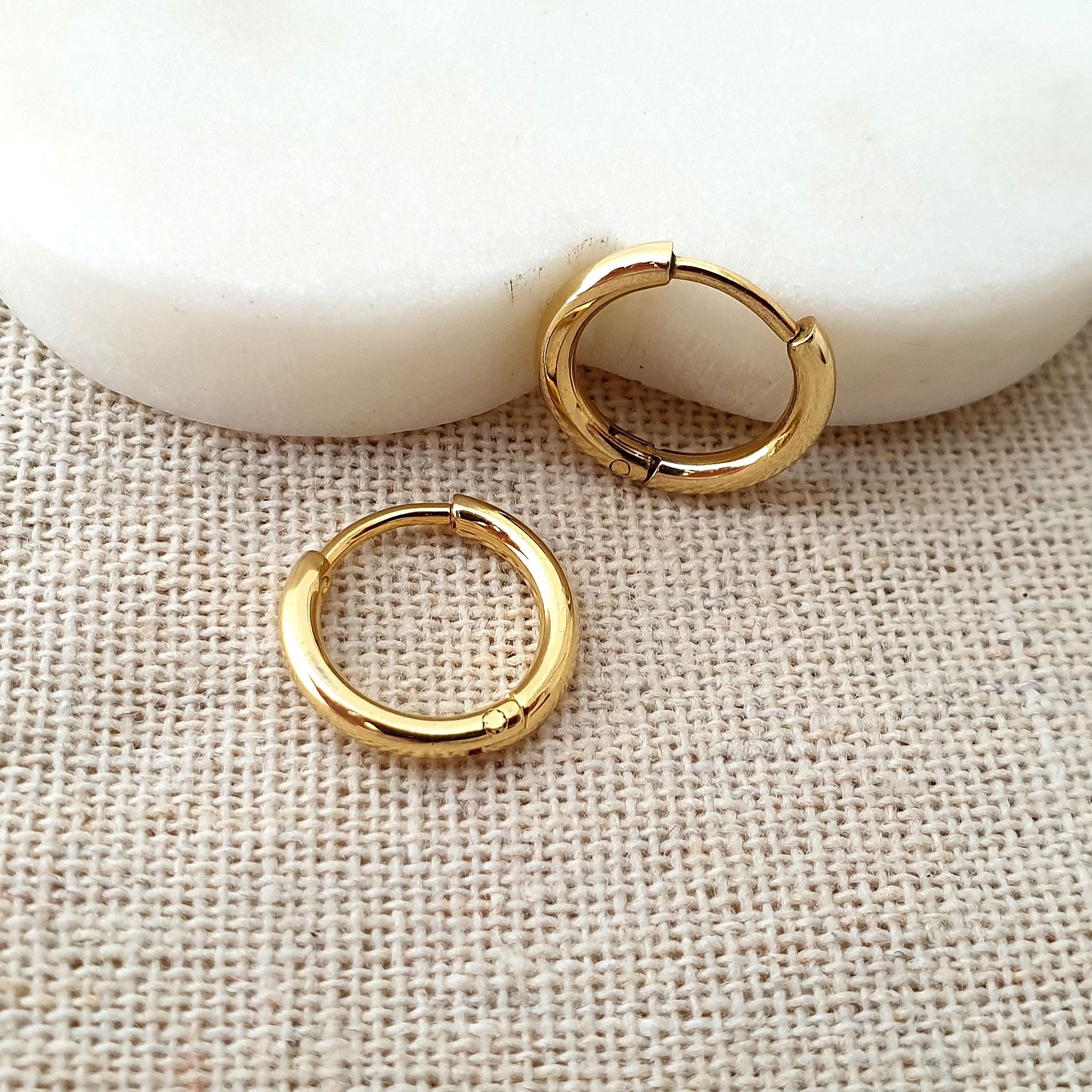 small gold earrings